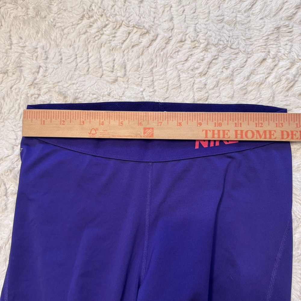 Nike Pro Dri-FIT Capri Leggings Court Purple Pink Size Large Athleisure Gym - Picture 6 of 7